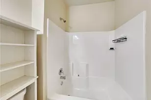 7770 Harbison Hollow Ln, Suwanee, GA 30024 - Photo 23