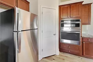 7770 Harbison Hollow Ln, Suwanee, GA 30024 - Photo 7