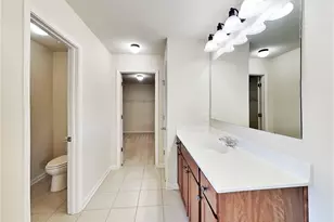 7770 Harbison Hollow Ln, Suwanee, GA 30024 - Photo 15