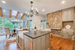 200 Cameron Ridge Dr, Atlanta, GA 30328 - Photo 23