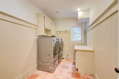 200 Cameron Ridge Drive, Atlanta, GA 30328 - Photo 27