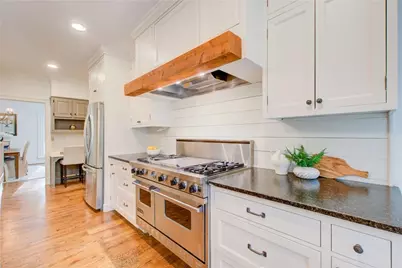 200 Cameron Ridge Drive, Atlanta, GA 30328 - Photo 5