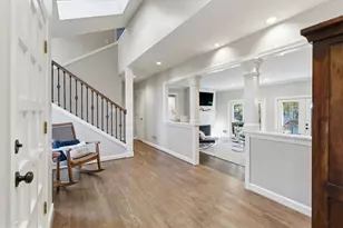 1525 Huntingford Dr, Marietta, GA 30068 - Photo 9