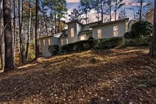 1525 Huntingford Dr, Marietta, GA 30068 - Photo 71