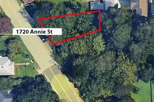 1720 Annie St NW, Atlanta, GA 30318 - Photo 1