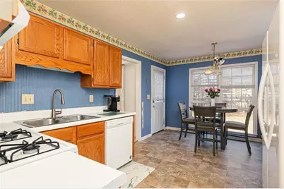 5216 Glendora Court, Powder Springs, GA 30127 - Photo 9