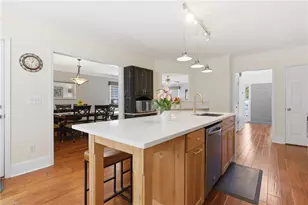 737 Pinder Point Ct, Lawrenceville, GA 30043 - Photo 9