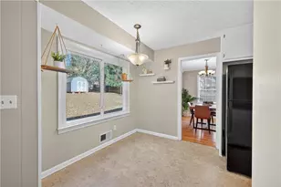 2577 Glen Circle, Lawrenceville, GA 30044 - Photo 11