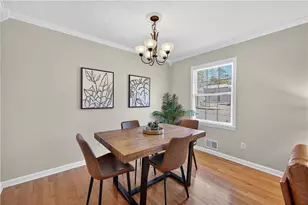 2577 Glen Circle, Lawrenceville, GA 30044 - Photo 7