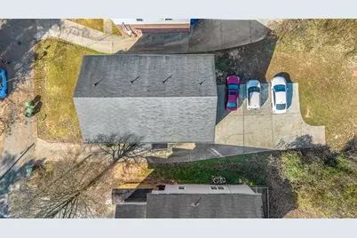 2045 Lois Place NW, Atlanta, GA 30318 - Photo 13