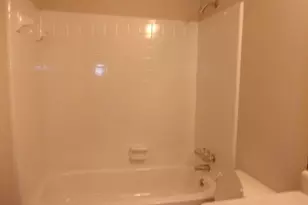 8511 Pineland Dr, Jonesboro, GA 30238 - Photo 13