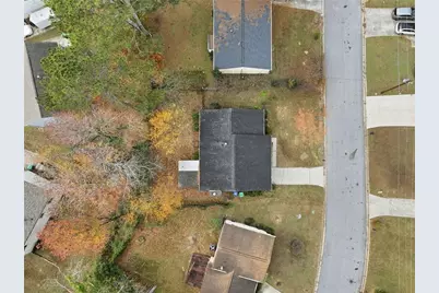 5323 Tracey Drive, Stone Mountain, GA 30088 - Photo 3