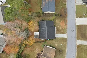 5323 Tracey Dr, Stone Mountain, GA 30088 - Photo 3