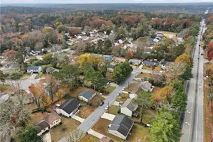 5323 Tracey Dr, Stone Mountain, GA 30088 - Photo 5