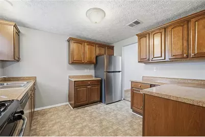 5323 Tracey Drive, Stone Mountain, GA 30088 - Photo 17