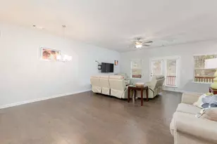 2527 Hedgeway Cir, Kennesaw, GA 30144 - Photo 7