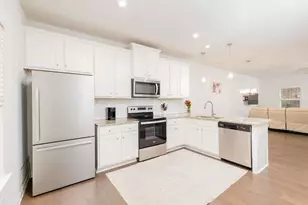 2527 Hedgeway Cir, Kennesaw, GA 30144 - Photo 3