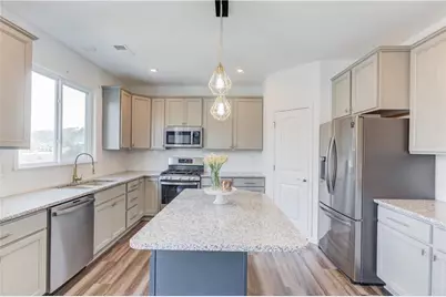 1810 Primrose Park Road, Sugar Hill, GA 30518 - Photo 3