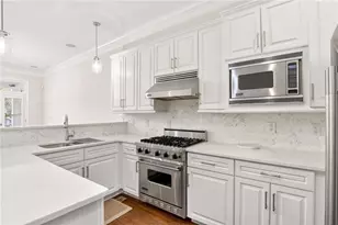 841 Inman Vlg Pkwy NE, Atlanta, GA 30307 - Photo 9