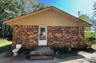 1061 Porter Dr, Elberton, GA 30635 - Photo 3