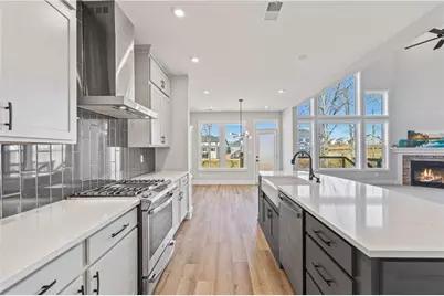 72 Clear Lake Parkway, Hoschton, GA 30548 - Photo 11