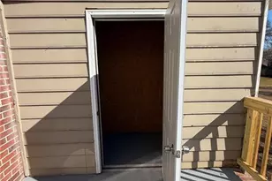 2250 Kings Gate Circle, Snellville, GA 30078 - Photo 11