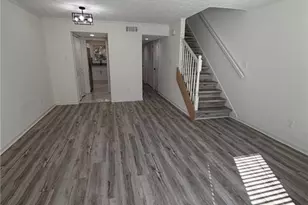 2250 Kings Gate Circle, Snellville, GA 30078 - Photo 13