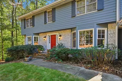 1050 Lakemont Trace, Roswell, GA 30075 - Photo 7