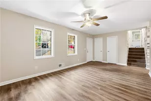 930 Kings Ct, Woodstock, GA 30189 - Photo 7