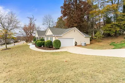 584 Jefferson Walk Circle, Jefferson, GA 30549 - Photo 5