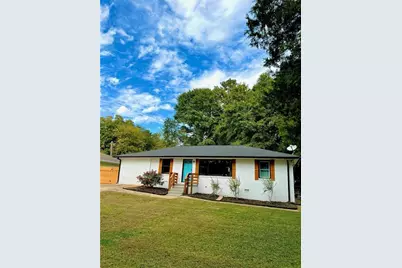 695 Kennesaw Drive SE, Smyrna, GA 30080 - Photo 1