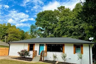 695 Kennesaw Dr SE, Smyrna, GA 30080 - Photo 1