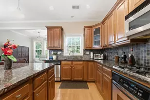 1168 Arbor Pakr Ln SW, Atlanta, GA 30311 - Photo 11