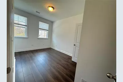 6577 Beacon Drive, Atlanta, GA 30328 - Photo 7