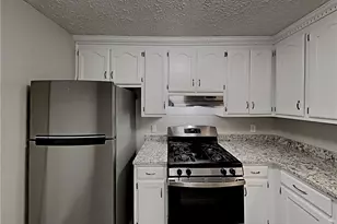 3548 Cherokee Overlook Dr, Canton, GA 30115 - Photo 9