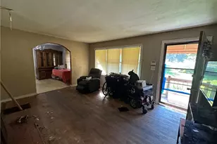 3552 Linecrest Rd, Ellenwood, GA 30294 - Photo 5