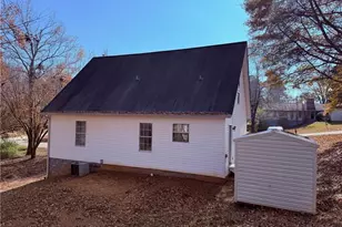 4825 Red Oak Dr, Gainesville, GA 30506 - Photo 11