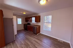 4825 Red Oak Dr, Gainesville, GA 30506 - Photo 3