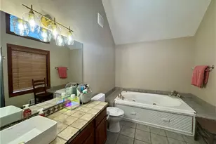 2691 Holly Springs Dr, Snellville, GA 30078 - Photo 9