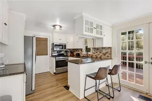 920 Vfw Dr, Stone Mountain, GA 30083 - Photo 11