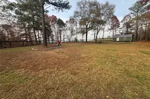 185 Talon Dr SE, Rydal, GA 30171 - Photo 29