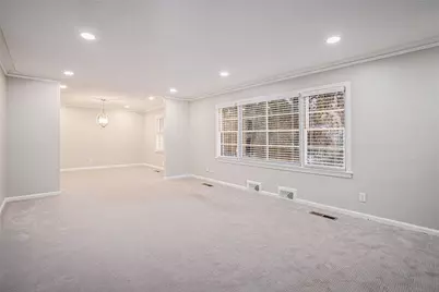 4090 Land O Lakes Drive NE, Atlanta, GA 30342 - Photo 7