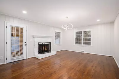 4090 Land O Lakes Drive NE, Atlanta, GA 30342 - Photo 3