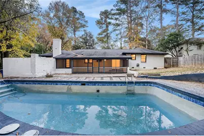 4090 Land O Lakes Drive NE, Atlanta, GA 30342 - Photo 15