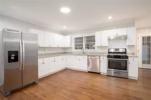 4090 Land O Lakes Dr NE, Atlanta, GA 30342 - Photo 5