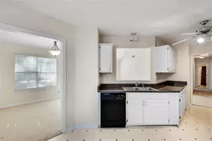 1174 Drawbridge Dr, Riverdale, GA 30296 - Photo 11