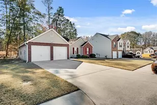 1174 Drawbridge Dr, Riverdale, GA 30296 - Photo 5