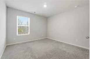 6615 Bluffview Dr, Douglasville, GA 30134 - Photo 11