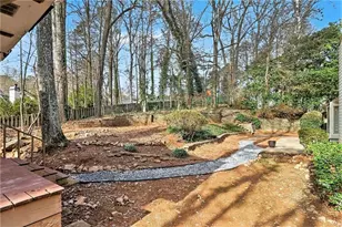 1110 Lake Dr, Roswell, GA 30075 - Photo 17