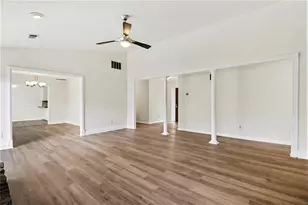 1110 Lake Dr, Roswell, GA 30075 - Photo 9